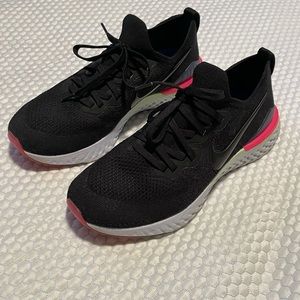 Nike Epic React 2 Flyknit Men’s 8.5 Black/ Pixel